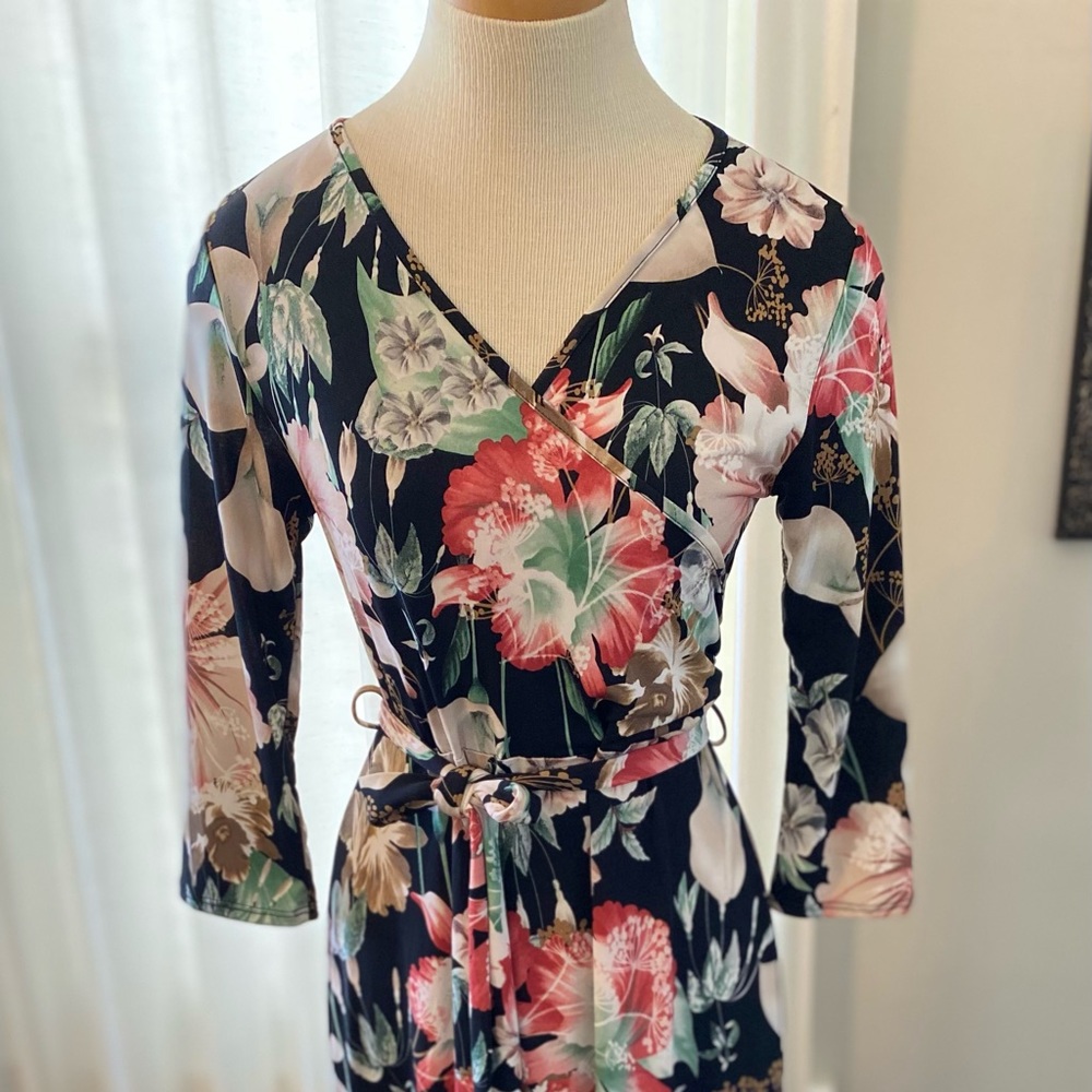 Floral maternity and nursing dress